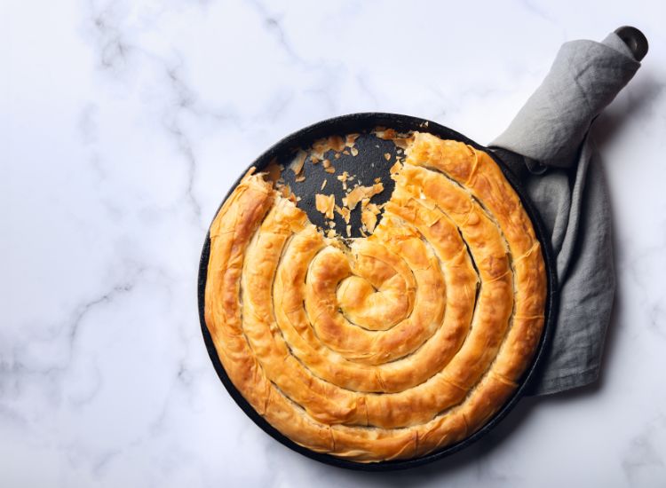 La Spanakopita en Spirale aux épinards et feta maison